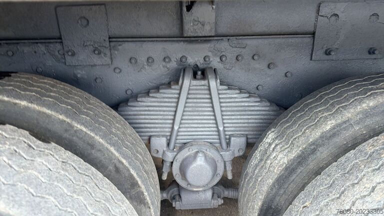 Sesalno vozilo Mercedes-Benz SK 2626 (6X4 / GRAND PONT / LAMES / 14000 LITERS)