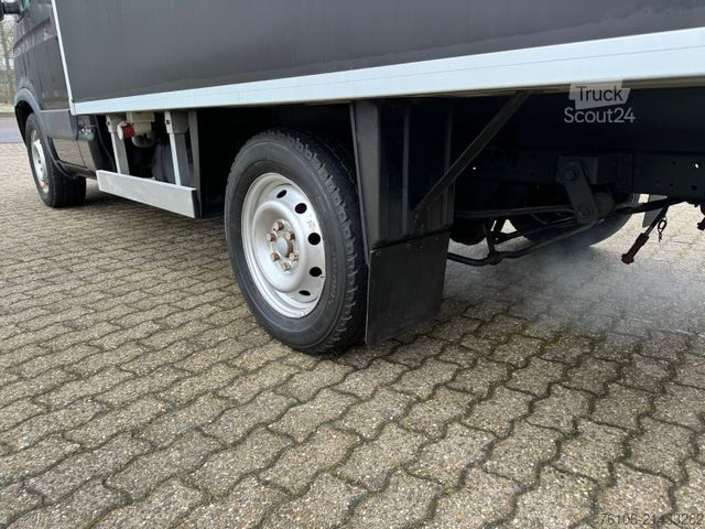Kylskåpsbil IVECO Daily 35S13 Kühlkoffer C33-Type 526EV