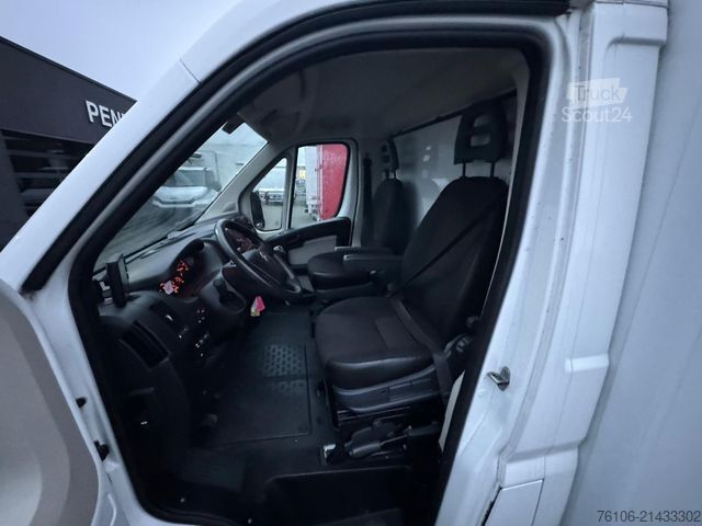 Skåpbil CITROEN Jumper Tiefrahmen Koffer *L 4,20 Meter*