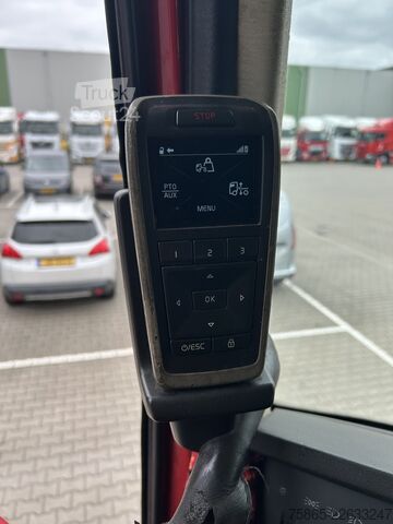 Système de bras à crochet Volvo FH 500 Globetrotter 8x2 Tridem / VDL Hook 25 To...