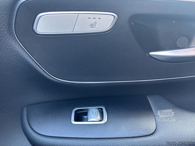 Microbuz Mercedes-Benz V 300 d EDITION lang ACC AHK AUT Akustikglas LED