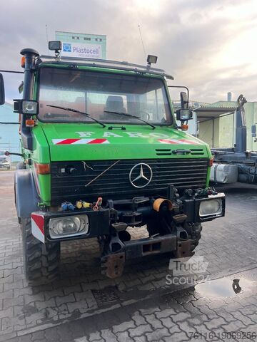 Wywrotka trójstronna Unimog U1400 U427/10