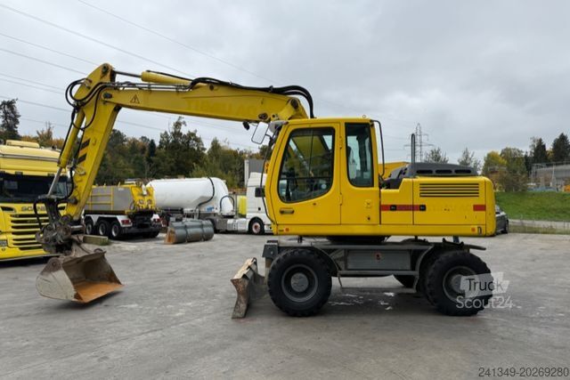 Altro LIEBHERR 900 C 3xBuckets