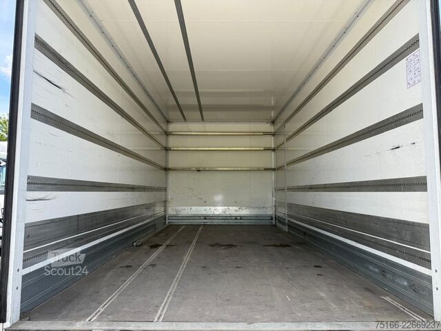 Autocamion cu caroserie tip cutie MERCEDES-BENZ ATEGO 918 L Koffer 5,30 m LBW 1,5 T*E 6D*NL 4 T