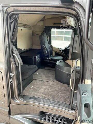 Volume trekker MERCEDES-BENZ Actros 1853 Lowlin höhenverstell. Sattelp Mirror