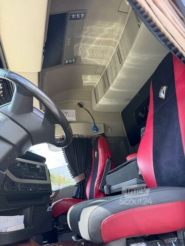 Standaard trekker VOLVO FH500 Globetrotter XL- I Park Cool- Dual Clutch