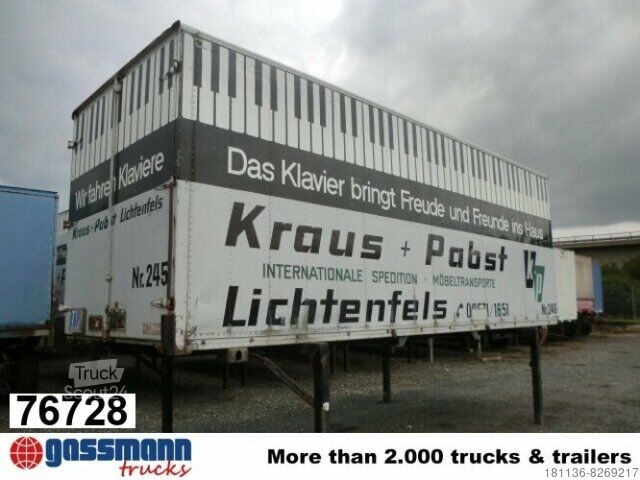 Caminhão com carroçaria intercambiável WB Koffer