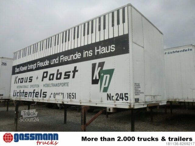 Caminhão com carroçaria intercambiável WB Koffer