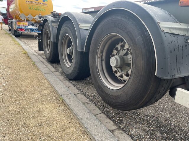 Containertransport Burg BPO 12-27 CCXGX-00 20/30 FT Chassis / Tank / AD...