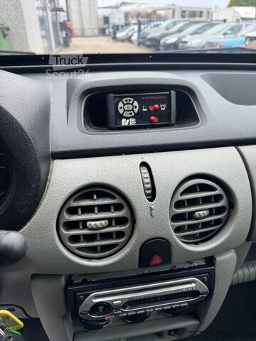 Furgão de caixa Renault Kangoo **EURO 4-1500DCI**
