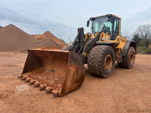 Chargeuse sur pneus Volvo L 120 F