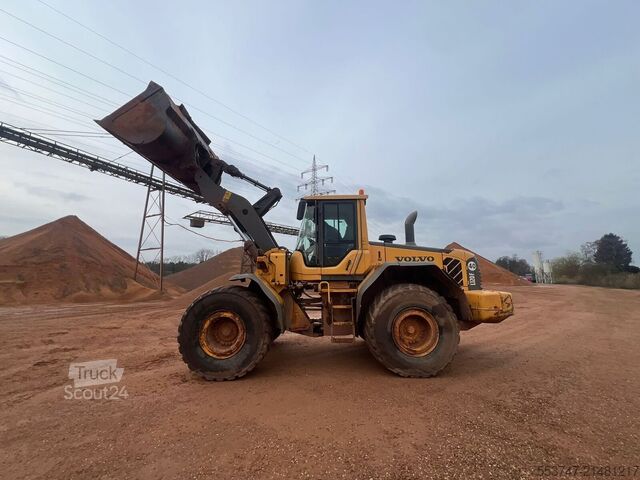 Chargeuse sur pneus Volvo L 120 F