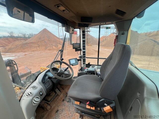 Chargeuse sur pneus Volvo L 120 F