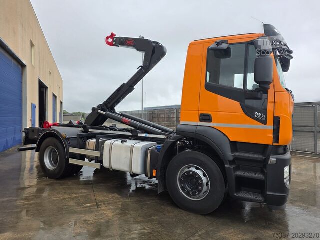 Rama ciężarówki iveco Trakker