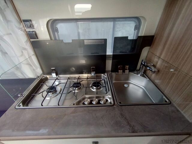 Potovalna prikolica Fendt Tendenza 550 SG