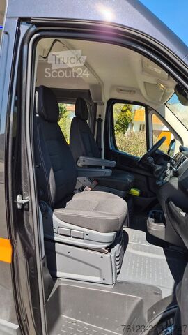 Kleinbus Opel Movano Mobility Airline Boden Rolli