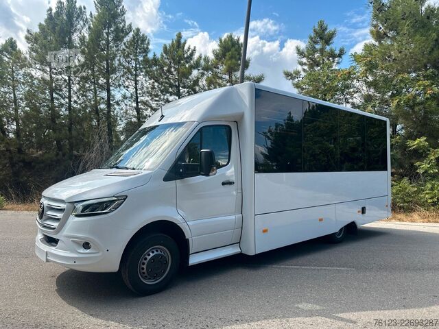 Minibus MERCEDES-BENZ 30 Sitzer Schul- Transferbus 519 Lagerfahrzeug