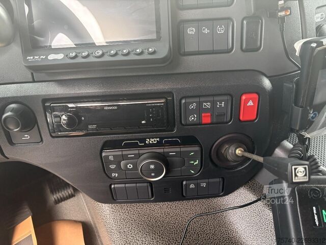 Kufr DAF ELEKTRISCH + 32912 KM + 6X2 + LIFT/STUUR AS + R...