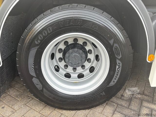 Kufr DAF ELEKTRISCH + 32912 KM + 6X2 + LIFT/STUUR AS + R...