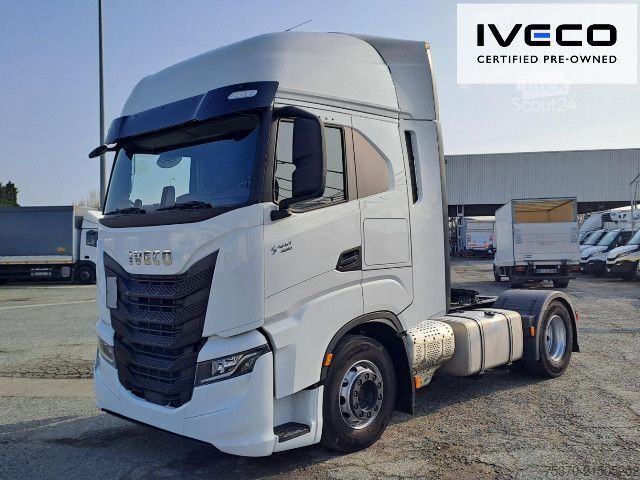 Standardowy ciągnik siodłowy IVECO S-WAY AS440S49T/P