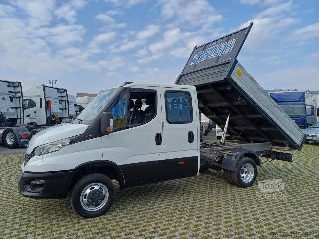 Furgón volquete trilateral IVECO DAILY 35C16 D.C.