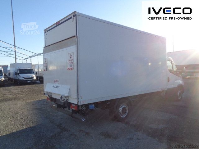 Box van IVECO DAILY 35S16 - 4100