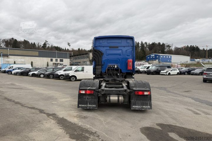 Standardni vlačilec Renault T430 4x2 / Swiss-Vehicle