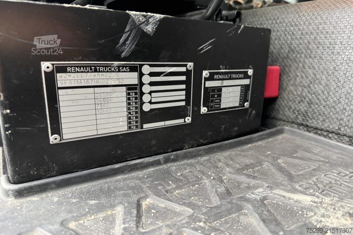 Standardni vlačilec Renault T430 4x2 / Swiss-Vehicle