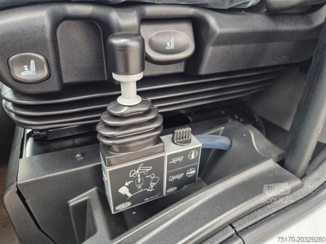 Transporter mit Kipper IVECO Eurocargo ML80E21 Meiller Kipper 2x AHK 3 Sitze