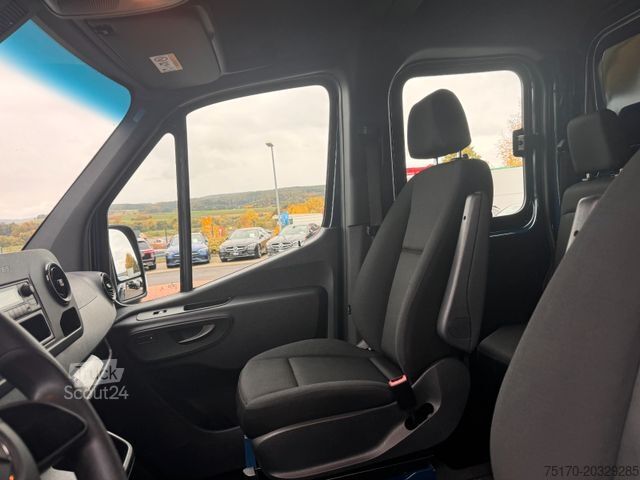 Pick-up furgons MERCEDES-BENZ Sprinter 215 CDI DoKa 9G Klima AHK SHZ