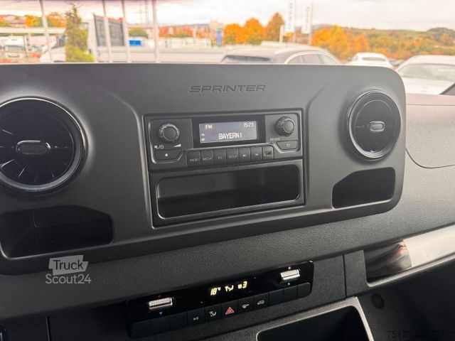 Pick-up furgons MERCEDES-BENZ Sprinter 215 CDI DoKa 9G Klima AHK SHZ