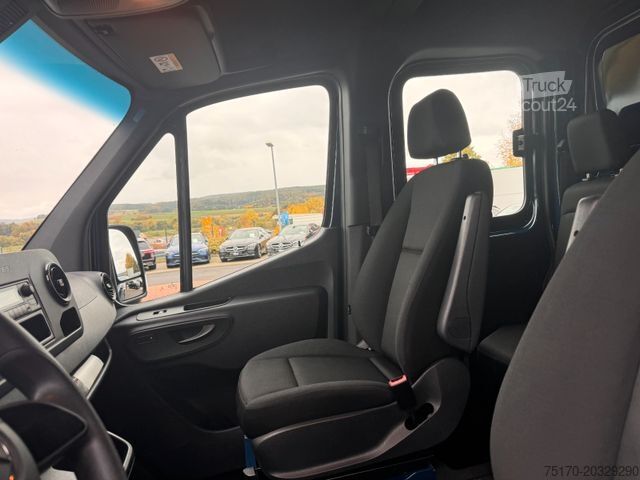Dodávka s plachtovou bočnicou MERCEDES-BENZ Sprinter 215 CDI DoKa 9G Klima AHK SHZ