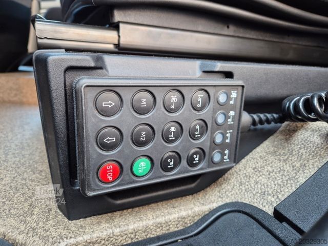 Dzērienu kravas automašīna IVECO AS260S50Y/FS Schwenkwand LBW 2xAHK CAM Intarder