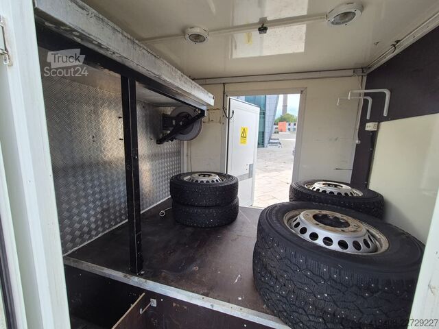 Caja plana Mercedes-Benz Sprinter 516 / Palfinger HDS / Serviced!
