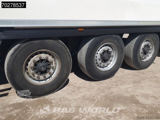 Koel-vriestransport Lamberet Carrier 1550 3 axles Liftachse