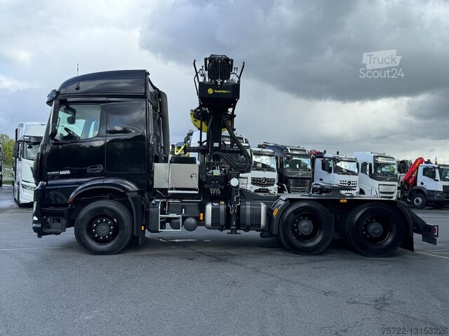 Transportator de lemn Mercedes-Benz AROCS 3353 6x4 LANGHOLZ TAJFUN LIV 300Z