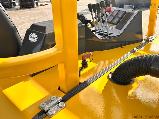 Carretilla elevadora de 4 vías Combilift C3000CB / GAS / TRIPLEX / 4900MM / 4807H