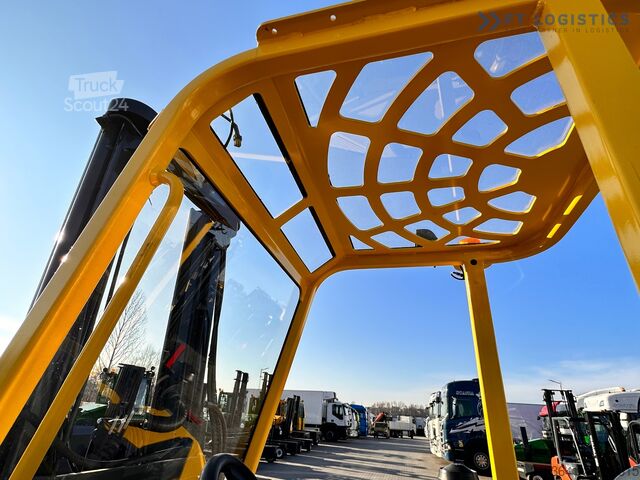 4-weg vorkheftruck Combilift CB3000 / FREE LIFT / NEW TIRES /LIKE NEW