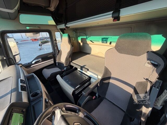 štandardný ťahač MAN TGX 18 460 XXL