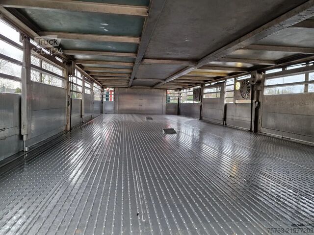 Transport de bétail CUPPERS LVA 10-10 AL 3 deck livestock trailer - BPW Axl...