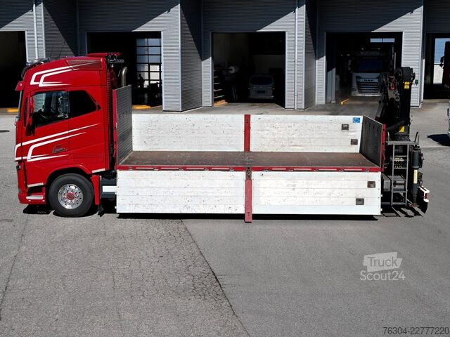 Vrachtauto met open laadbak VOLVO FH16 750 PS + Schwarzmüller Anhänger