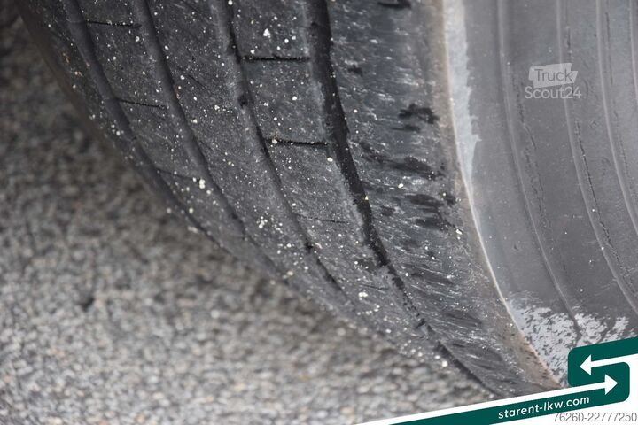 Naczepa otwarta z plandeką SCHWARZMÜLLER Tautliner Zurringe Reserverad