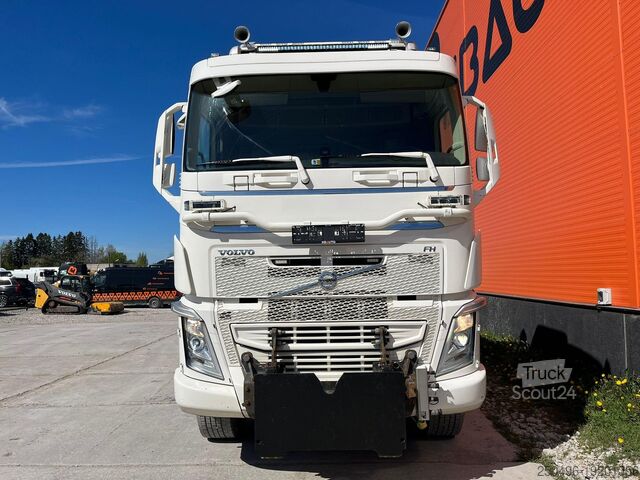 Самосвал Volvo FH 540 8x4 RETARDER / TANDEM AXLE LIFT / BIG AX...