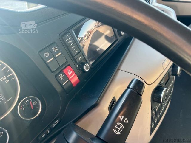 Tipper truck MAN TG-S 35.500 8x4 BB 4 Achs Muldenkipper