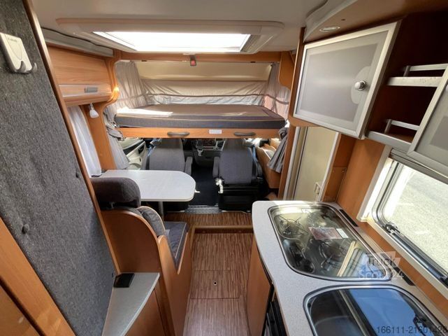 Integrated camper DETHLEFFS Globebus I 001 - Hub/Festbett -  -