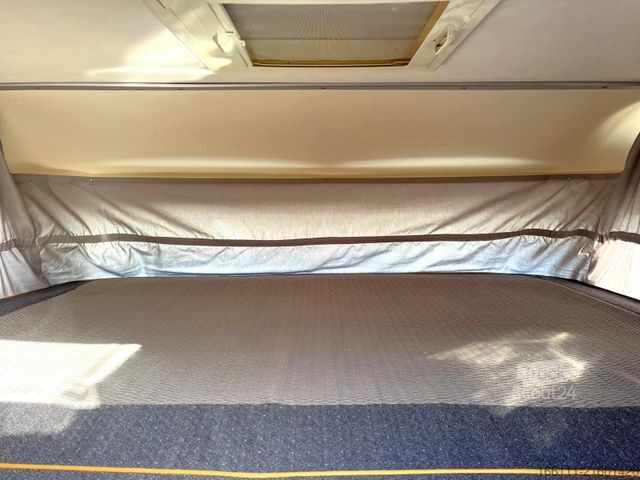 Integrated camper DETHLEFFS Globebus I 001 - Hub/Festbett -  -