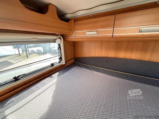 Integrated camper DETHLEFFS Globebus I 001 - Hub/Festbett -  -