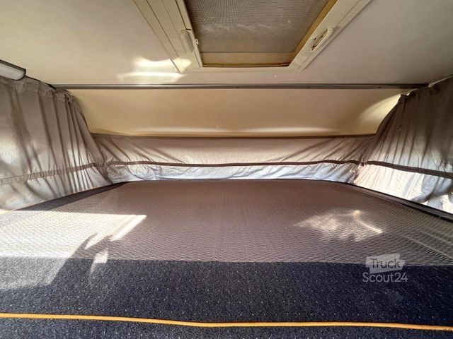 Integrated camper DETHLEFFS Globebus I 001 - Hub/Festbett -  -