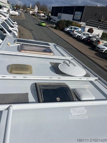 Integrated camper DETHLEFFS Globebus I 001 - Hub/Festbett -  -