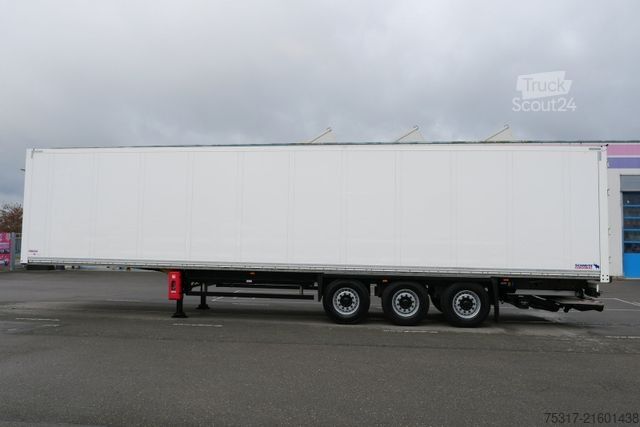 Box semitrailer SCHMITZ CARGOBULL SKO 24/ LBW 2000 kg / DS / ZURRLEISTE / 12642 XL